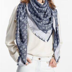 Louis Vuitton Monogram Denim Shawl- M71376